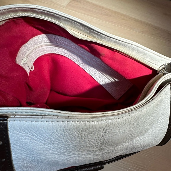 Stone Mountain White Leather Bag - Picture 11 of 16
